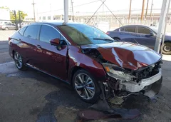 2018 Honda Clarity Plug-In Hybrid — фото 1