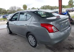 2012 Nissan Versa 1.6 SV — фото 3