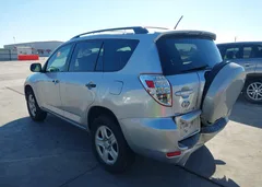 2010 Toyota Rav4 — фото 3