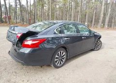 2017 Nissan Altima 2.5 SV — фото 4