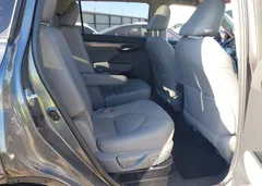 2023 Toyota Highlander Hybrid Platinum — фото 8