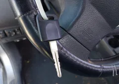 2010 Nissan Versa 1.8S — фото 11