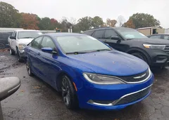 2015 Chrysler 200 S — фото 1