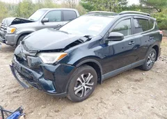 2017 Toyota Rav4 Le — фото 2