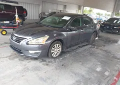 2013 Nissan Altima 2.5 S — фото 2