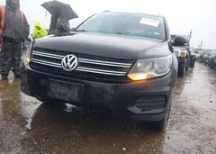 2015 Volkswagen Tiguan S — фото 6