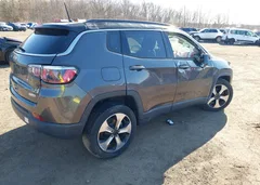 2018 Jeep Compass Latitude 4X4 — фото 4
