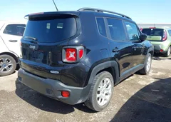 2015 Jeep Renegade Latitude — фото 4