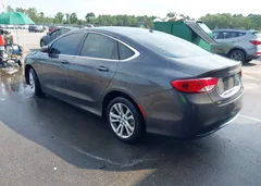 2015 Chrysler 200 Limited — фото 3