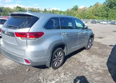 2018 Toyota Highlander Le Plus — фото 4