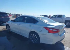 2016 Nissan Altima 2.5 Sv — фото 3