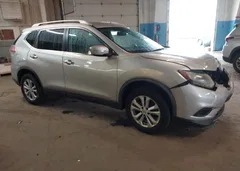 2015 Nissan Rogue SV — фото 1