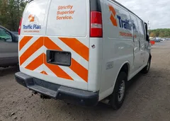 2018 Chevrolet Express 2500 Work Van — фото 4