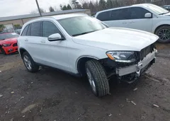2017 Mercedes-Benz Glc 300 — фото 1