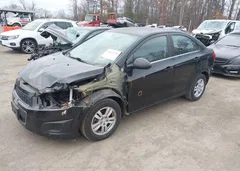 2015 Chevrolet Sonic Lt Auto — фото 2