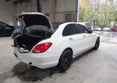 2015 Mercedes-Benz C 300 4Matic — фото 4