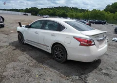 2015 Nissan Altima 2.5 S — фото 3