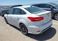 2015 Ford Focus Se — фото 3
