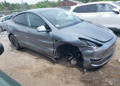 2024 Tesla Model Y Long Range Dual Motor All-Wheel Drive — фото 1
