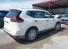 2018 Nissan Rogue S — фото 4