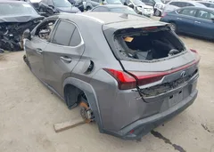 2019 Lexus Ux 200 — фото 3