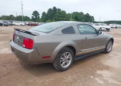 2005 Ford Mustang V6 Deluxe/V6 Premium — фото 4