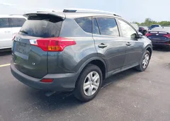 2015 Toyota Rav4 LE — фото 4