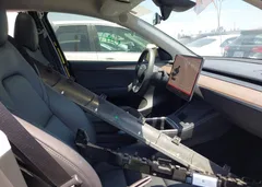 2024 Tesla Model Y Long Range Dual Motor All-Wheel Drive — фото 5
