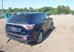 2014 Mitsubishi Outlander SE — фото 4