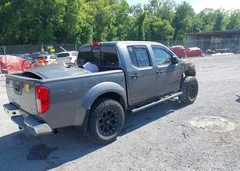 2018 Nissan Frontier SV — фото 4