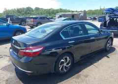 2017 Honda Accord Lx — фото 4