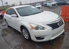 2015 Nissan Altima 2.5 S — фото 1