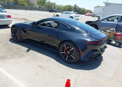 2019 Aston Martin Vantage — фото 3