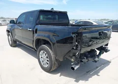 2025 Toyota Tacoma Hybrid Limited — фото 3