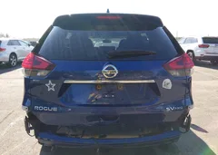2017 Nissan Rogue SV — фото 6