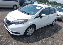 2018 Nissan Versa Note S — фото 2