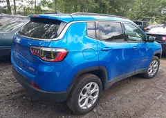 2025 Jeep Compass Latitude 4X4 — фото 4