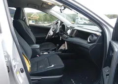 2015 Toyota Rav4 LE — фото 5
