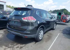 2015 Nissan Rogue S — фото 4