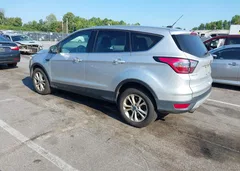 2017 Ford Escape SE — фото 3