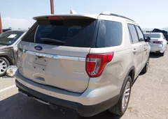 2017 Ford Explorer Xlt — фото 4