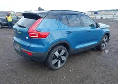 2023 Volvo Xc40 Recharge Pure Electric Twin Ultimate — фото 4