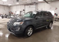 2017 Ford Explorer Xlt — фото 2