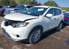 2016 Nissan Rogue S — фото 2
