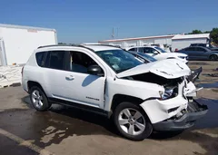 2016 Jeep Compass Sport — фото 1