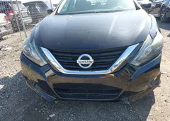 2017 Nissan Altima 2.5 SR — фото 6