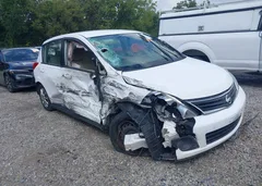 2012 Nissan Versa 1.8 S — фото 1
