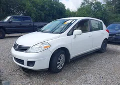 2012 Nissan Versa 1.8 S — фото 2