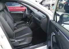 2023 Volkswagen Tiguan 2.0T SE R-Line Black — фото 5