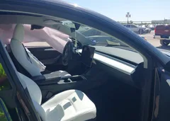 2024 Tesla Model Y Long Range Dual Motor All-Wheel Drive — фото 5